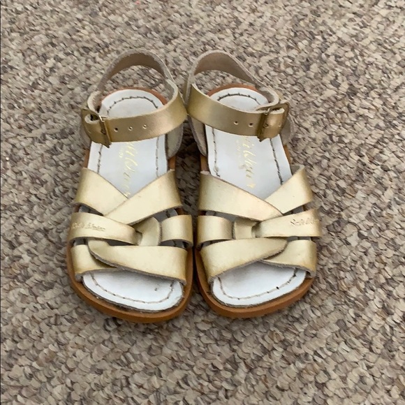 Salt Water Gold strappy infant sandals sz 7 - Picture 1 of 5